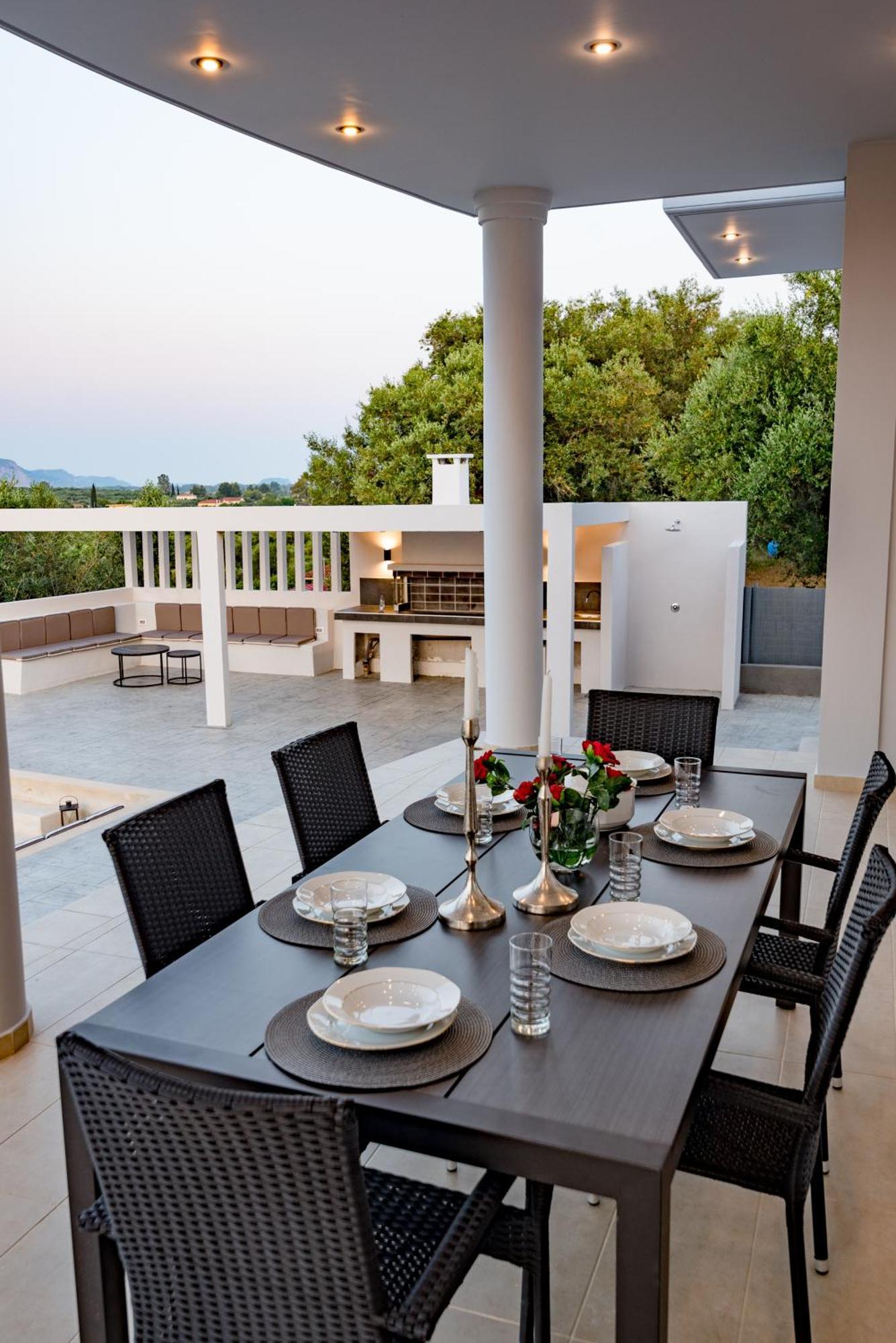 Villa Moonstone Mouzákion Exterior foto